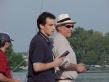 Vater und Sohn Rossknecht beide sind Fahrer und Helfer